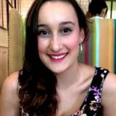 Isabella Coskinas – Fundraising & Marketing Assistant