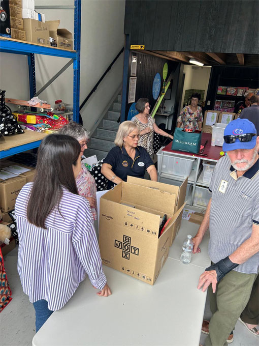 Lions Partners Pack Joy For Young Carers